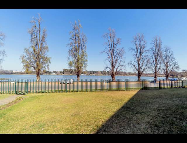 2 BEDROOM APARTMENT FOR SALE IN FLORIDA